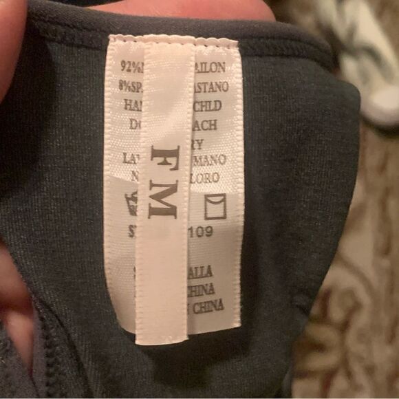 NWT Ladies Tank   - Picture 6 of 8